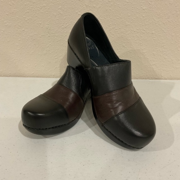 Dansko Tenley Leather Clogs Comfort Black & Brown Women’s Size 38 (EU) 7.5 (US) - Picture 1 of 11